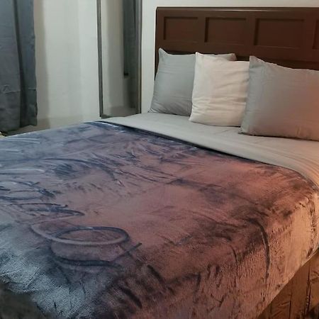 Hotel King Bed Hotel Room 120 Booking Stillwater Bagian luar foto